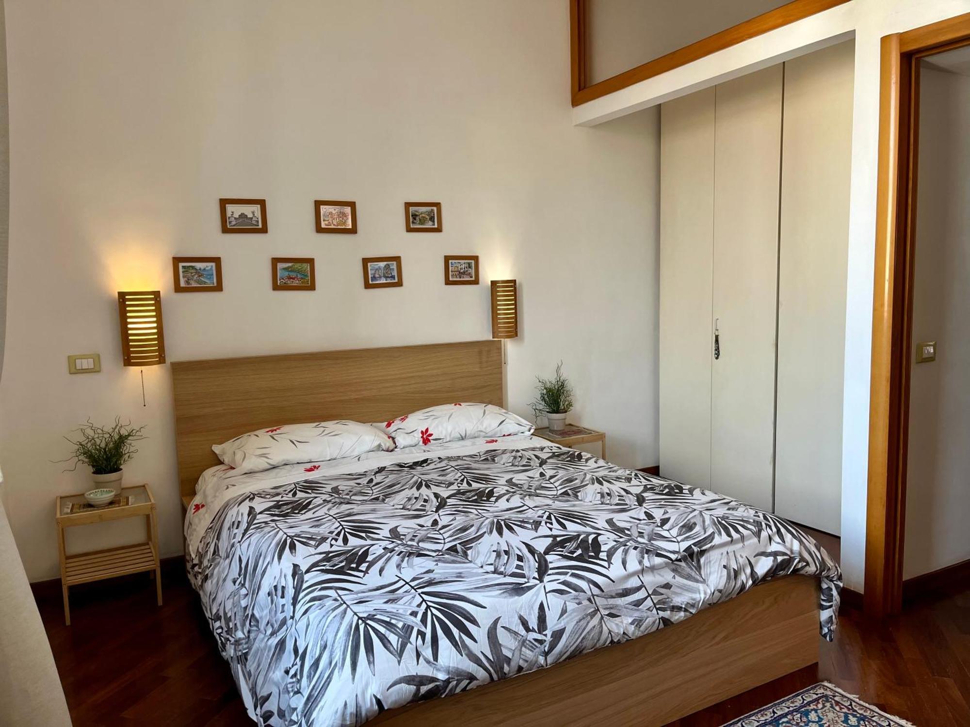 Casa Vacanze Seahorse Салерно Экстерьер фото